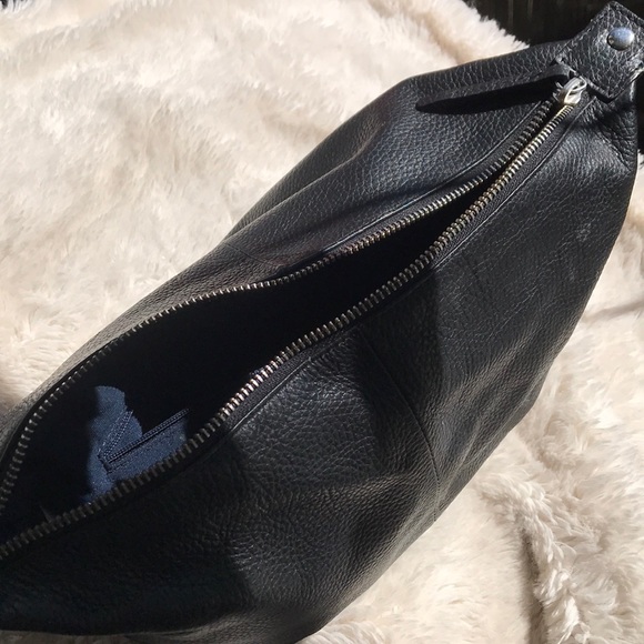 Pouch - Picture 1 of 5
